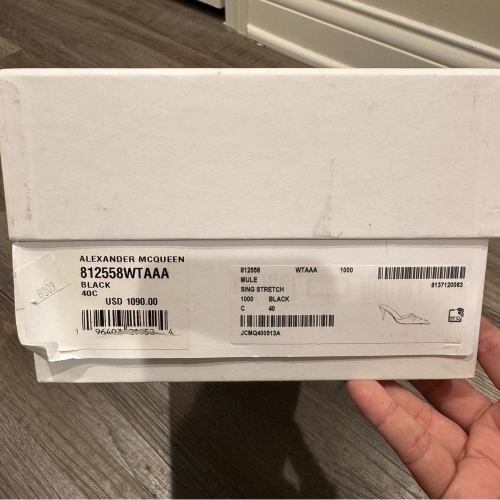 Alexander McQueen Sing Stretch Black Leather Heel… - image 12